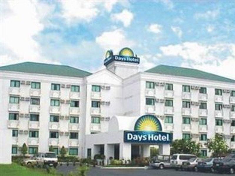 Days Hotel By Wyndham Batangas Extérieur photo
