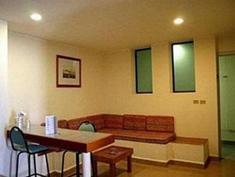 Days Hotel By Wyndham Batangas Extérieur photo